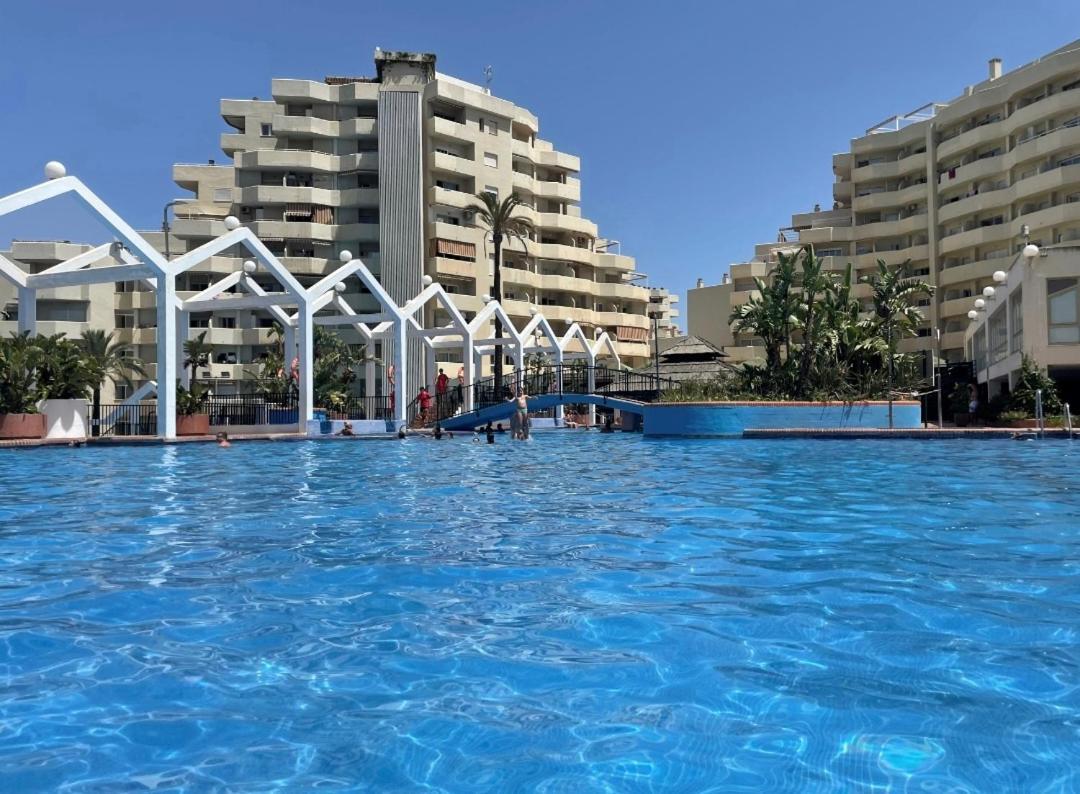 El Estudio De La Playa Benalbeach 317 Terraza Vistas Al Mar Benalmádena Eksteriør billede